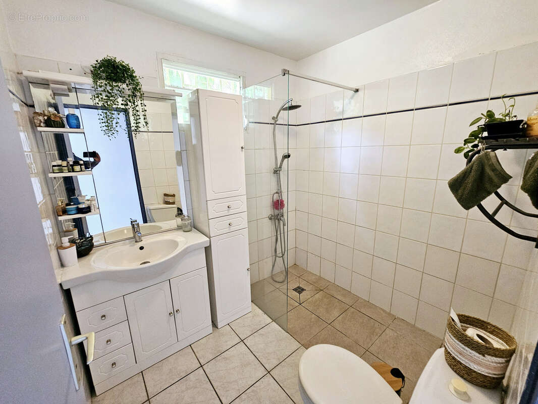 Maison à PETIT-BOURG