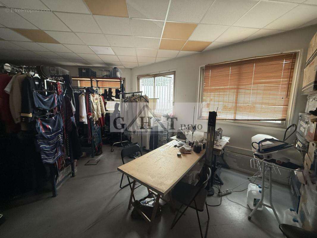 Local d'activités à vendre PANTIN 1300M2 - photo 11