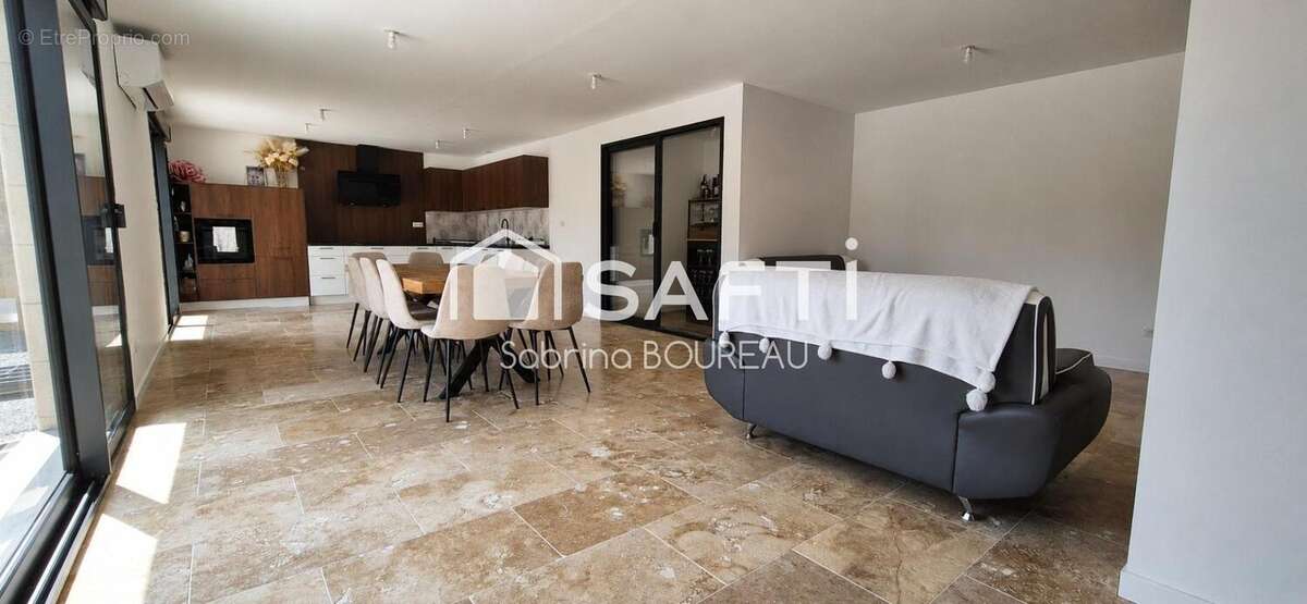 Maison 163 m² à Cherveux  - photo 3