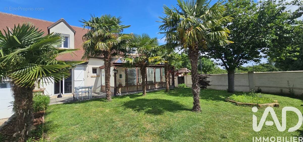 Photo 1 - Maison à LES AGEUX