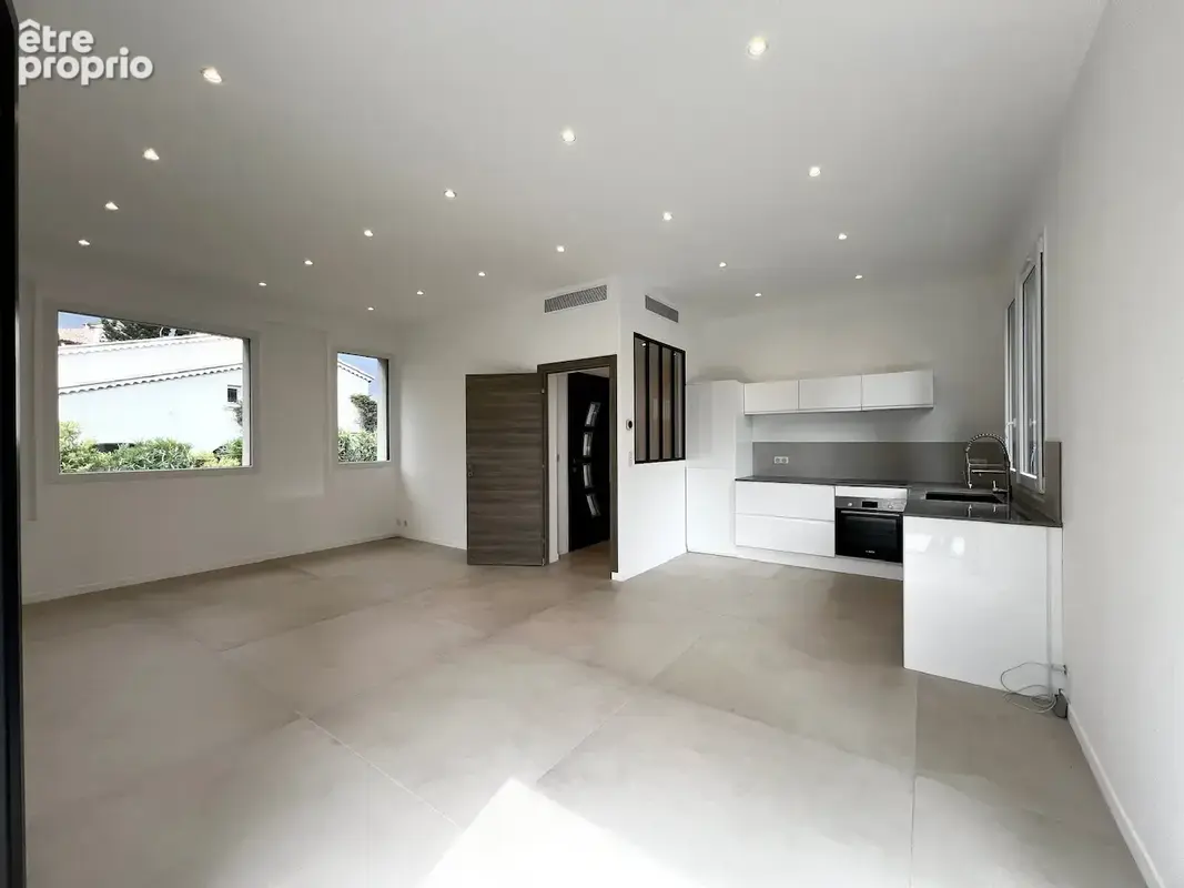 Maison de 3 appartements avec jardin et parking • Secteur Tassigny Cannes - photo 4
