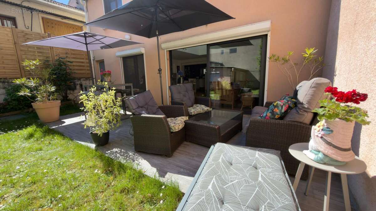 Maison à LE PERREUX-SUR-MARNE