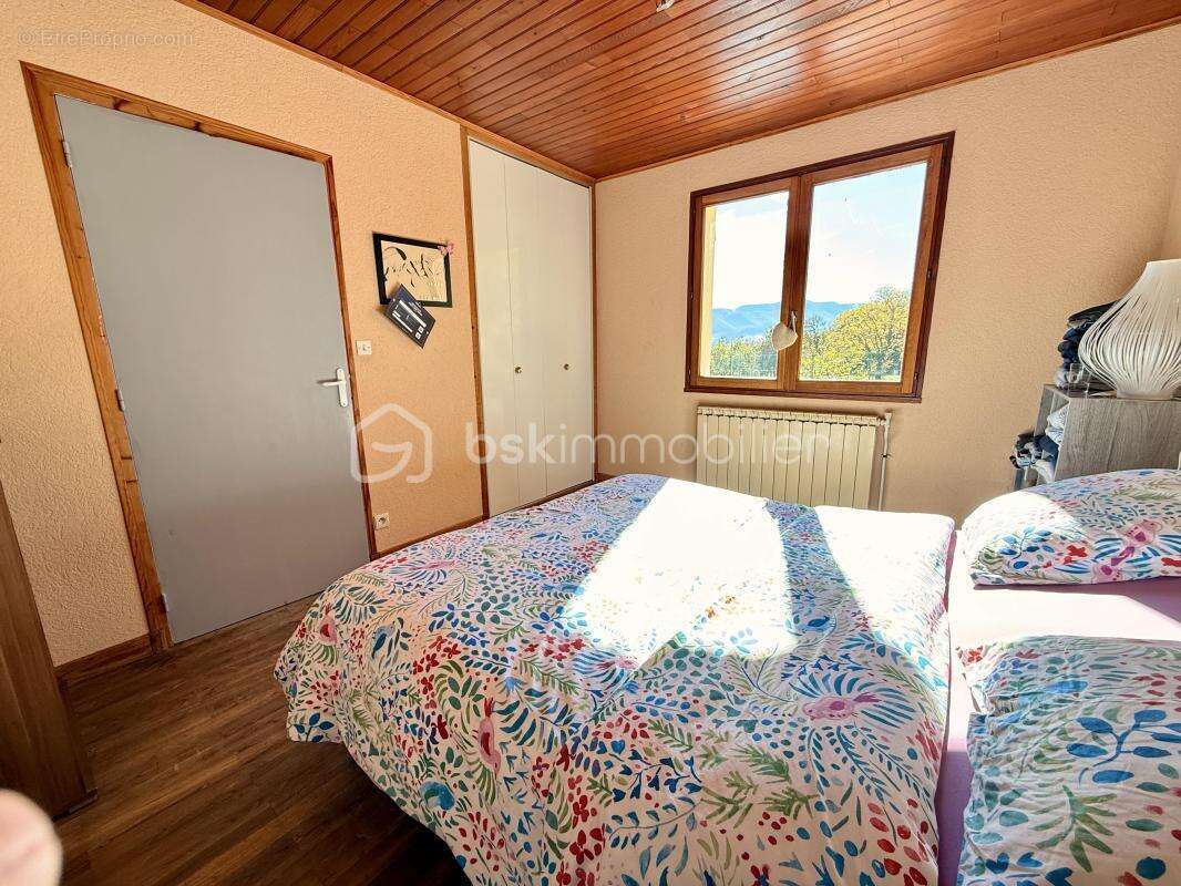 Maison à SAINT-LATTIER