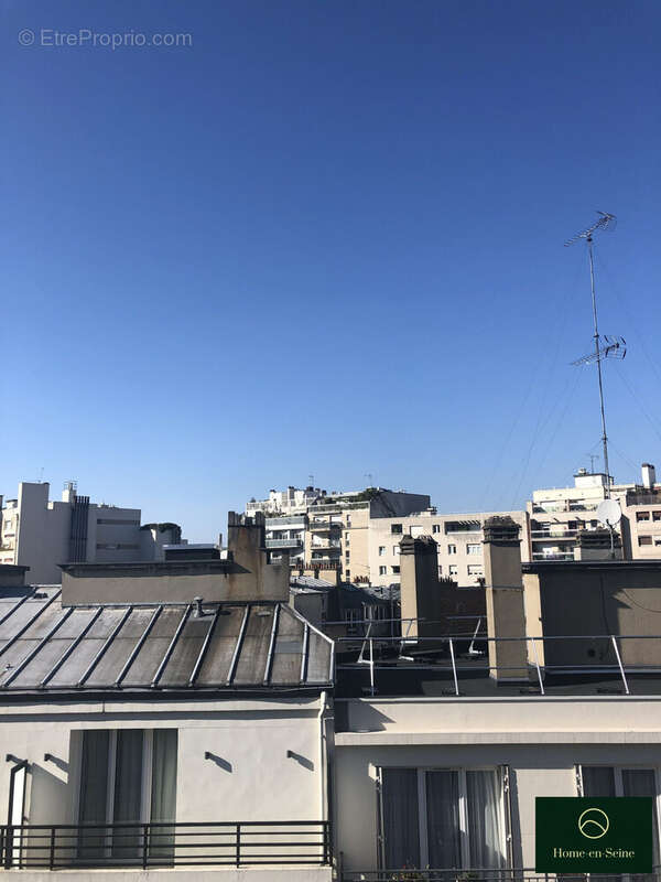 Appartement à PARIS-18E