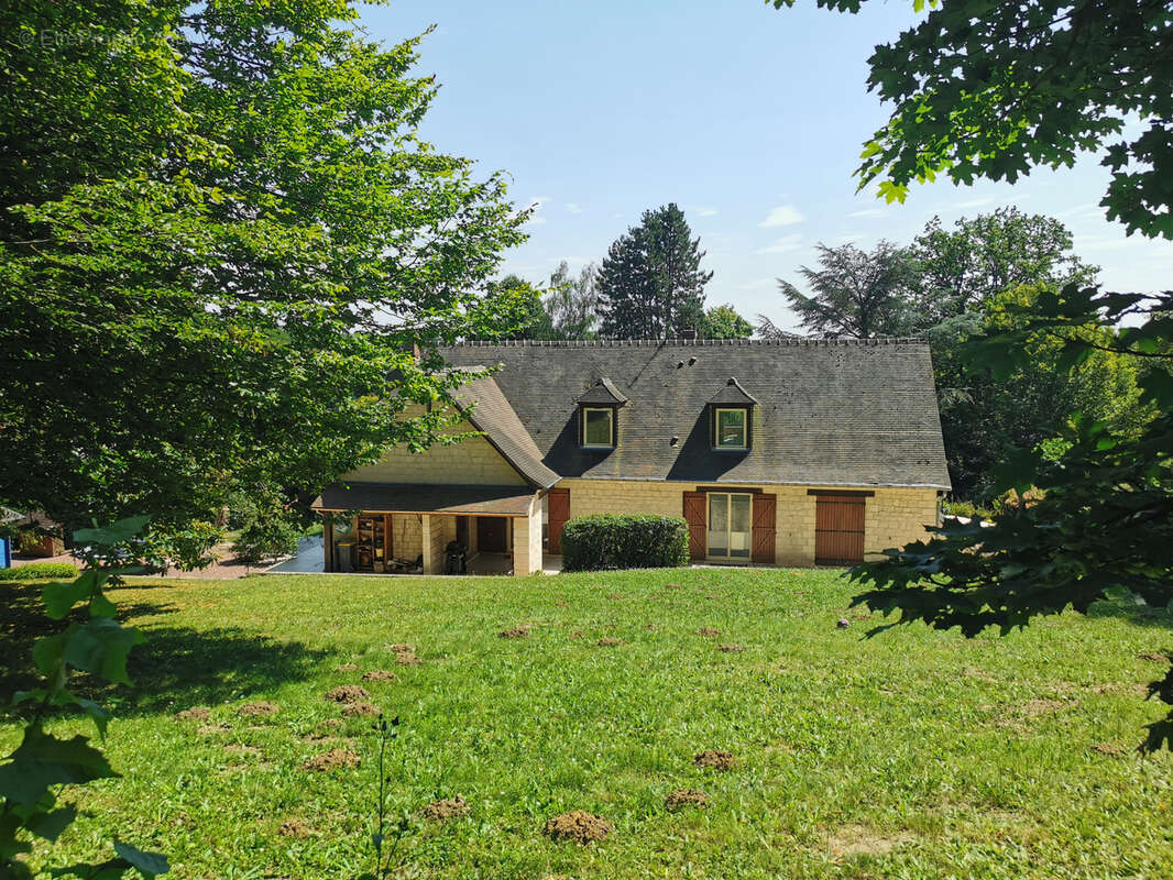 Maison à AUMONT-EN-HALATTE