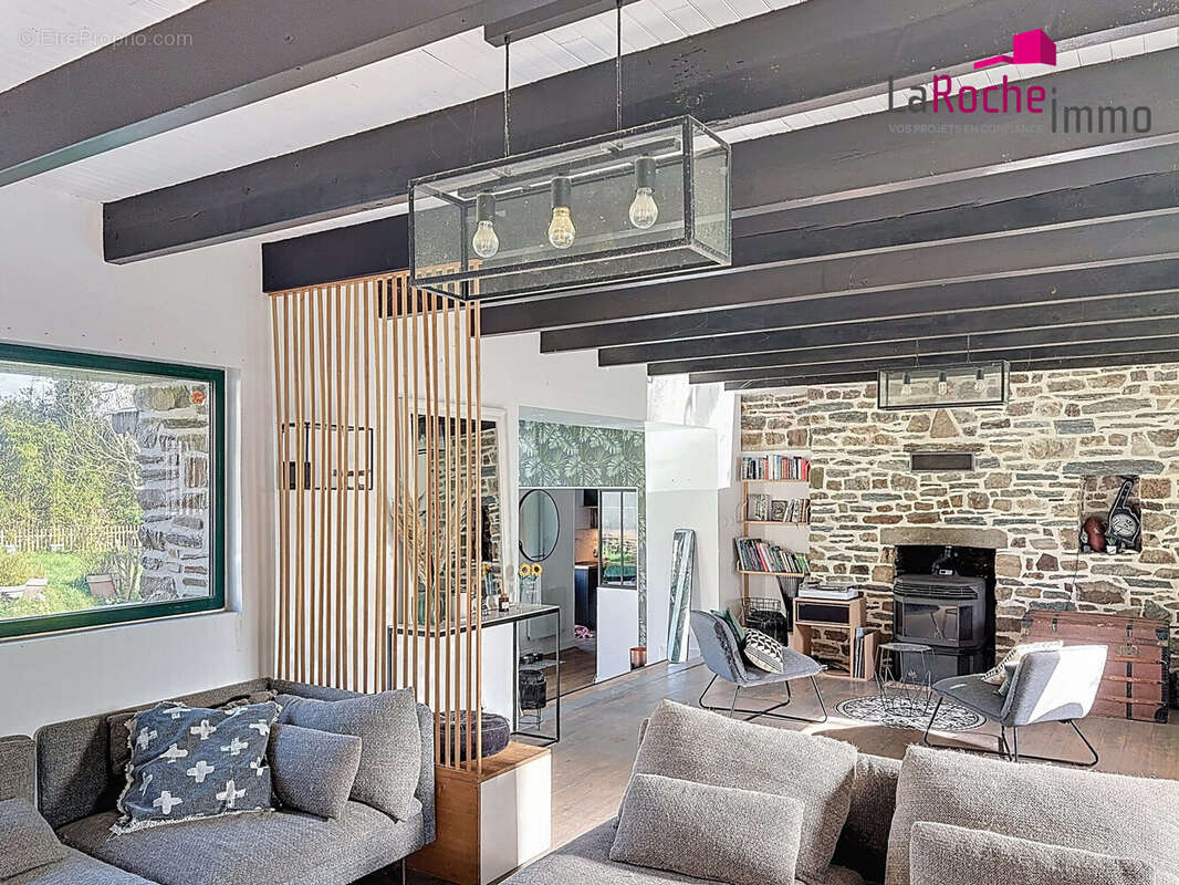 Maison à LA ROCHE-MAURICE