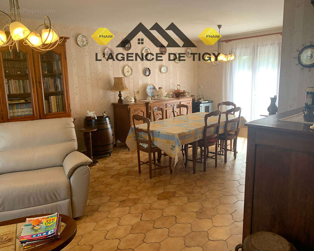 Maison à SAINT-BENOIT-SUR-LOIRE