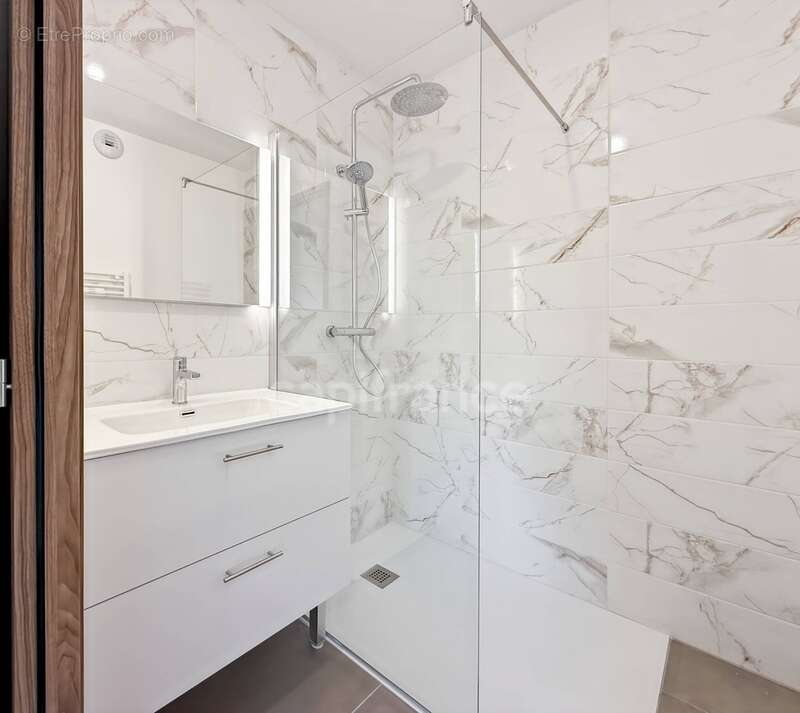 Appartement à DIVONNE-LES-BAINS