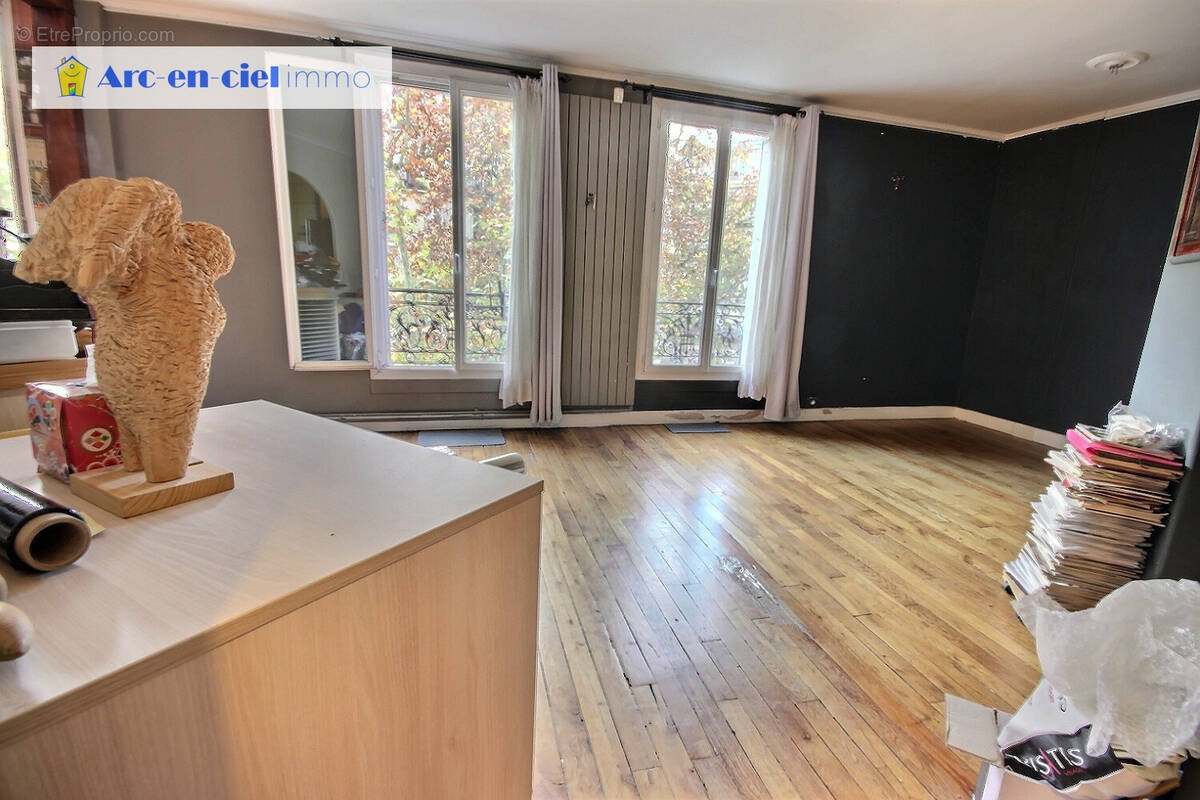 Appartement à PARIS-18E