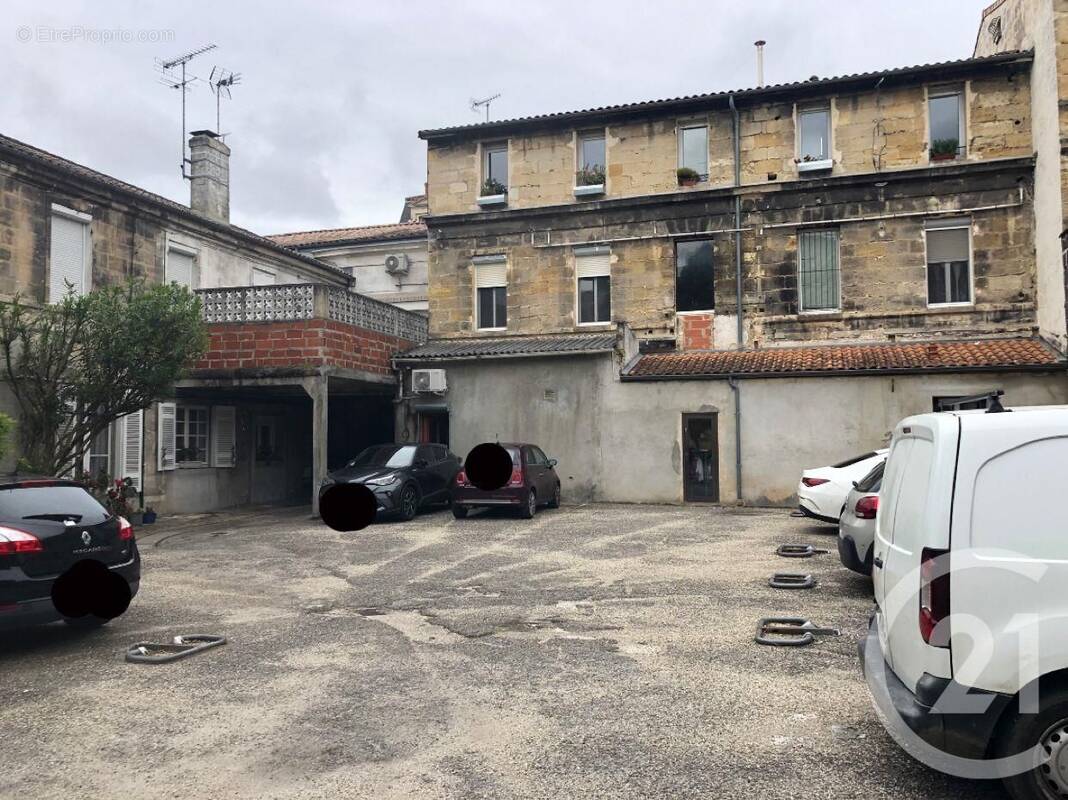 Parking à BORDEAUX