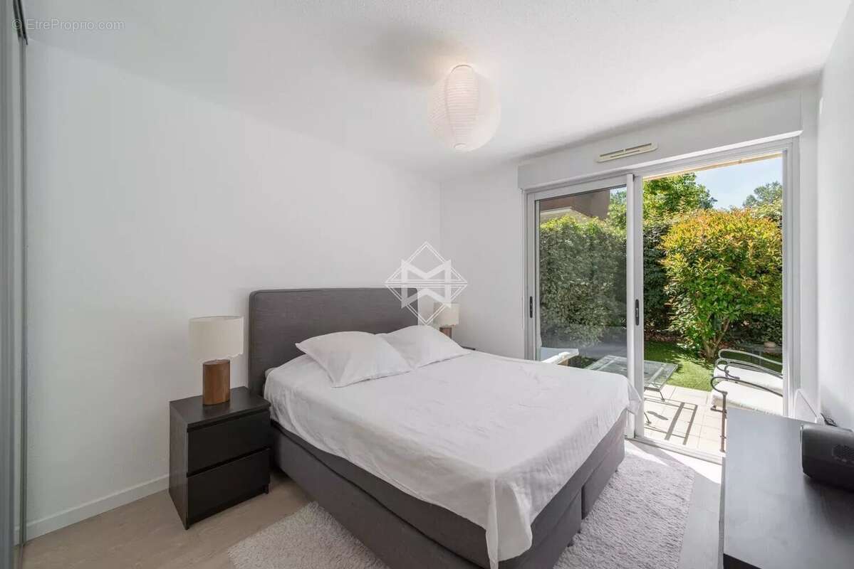 Appartement à VALBONNE