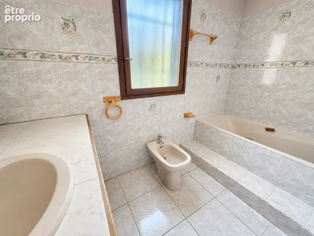 Maison à vendre 6 pièces 176 m2 jardin double garage LAURIS (84) - photo 15