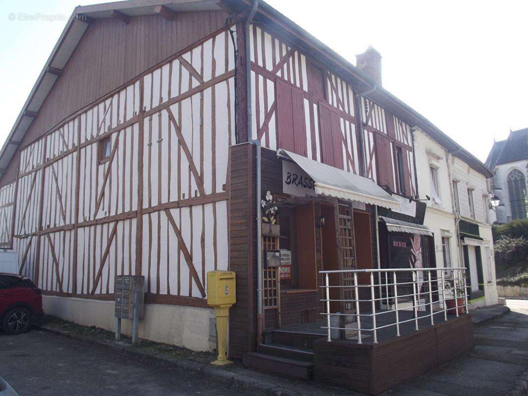 Immeuble fond de commerce - photo 11