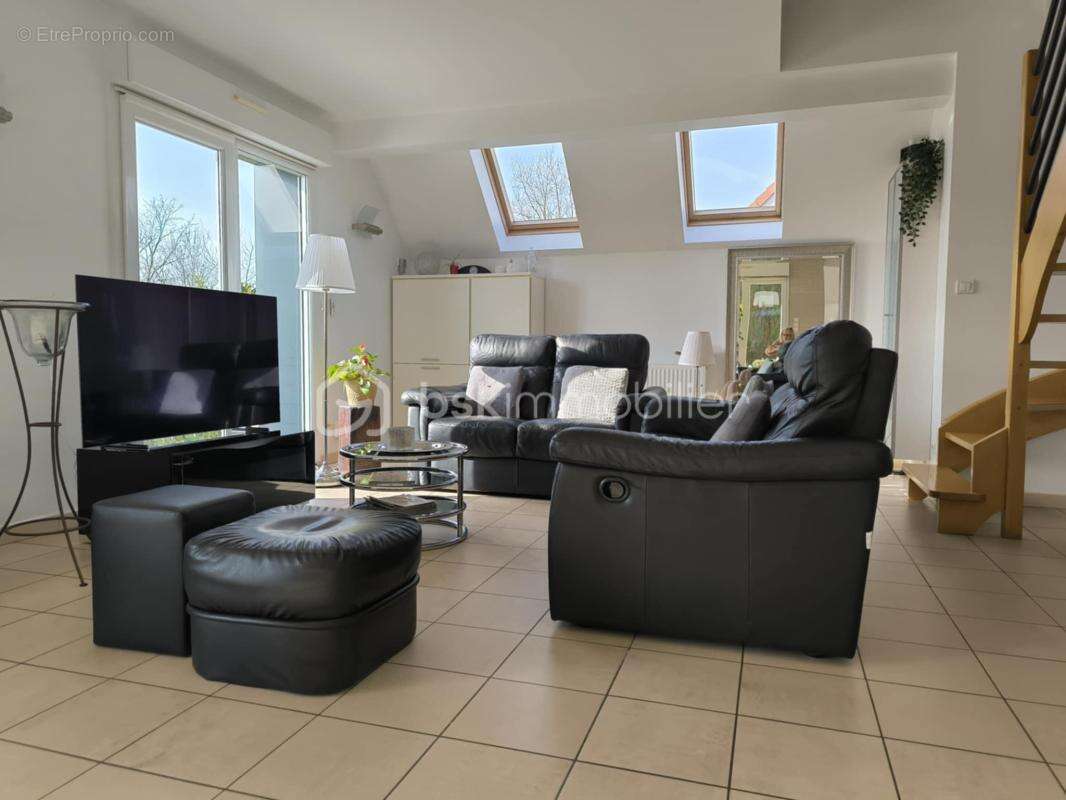 Maison à LA CAPELLE-LES-BOULOGNE