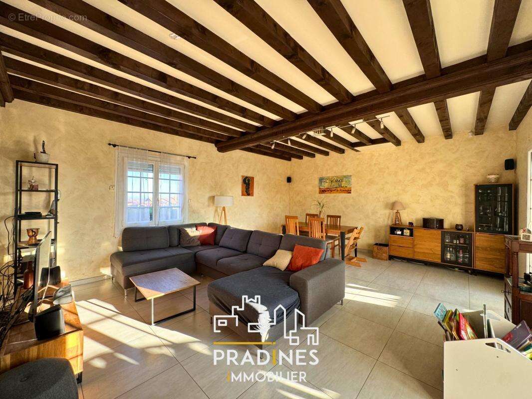 Maison à SAINT-ANDEOL-LE-CHATEAU