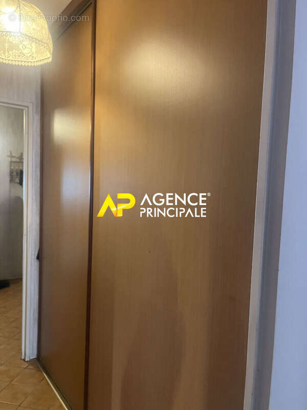 Appartement à SARTROUVILLE