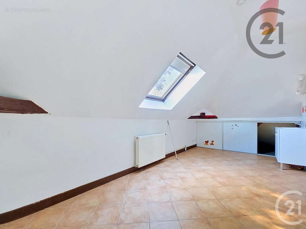 Maison 210 m² à Troyes  - photo 15