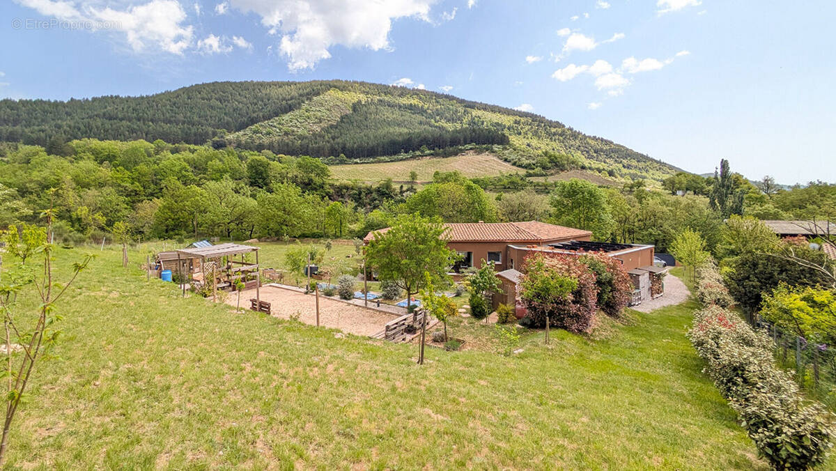 Maison à JONCELS