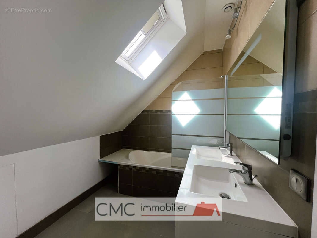 Maison 130 m² à Luisant  - photo 8
