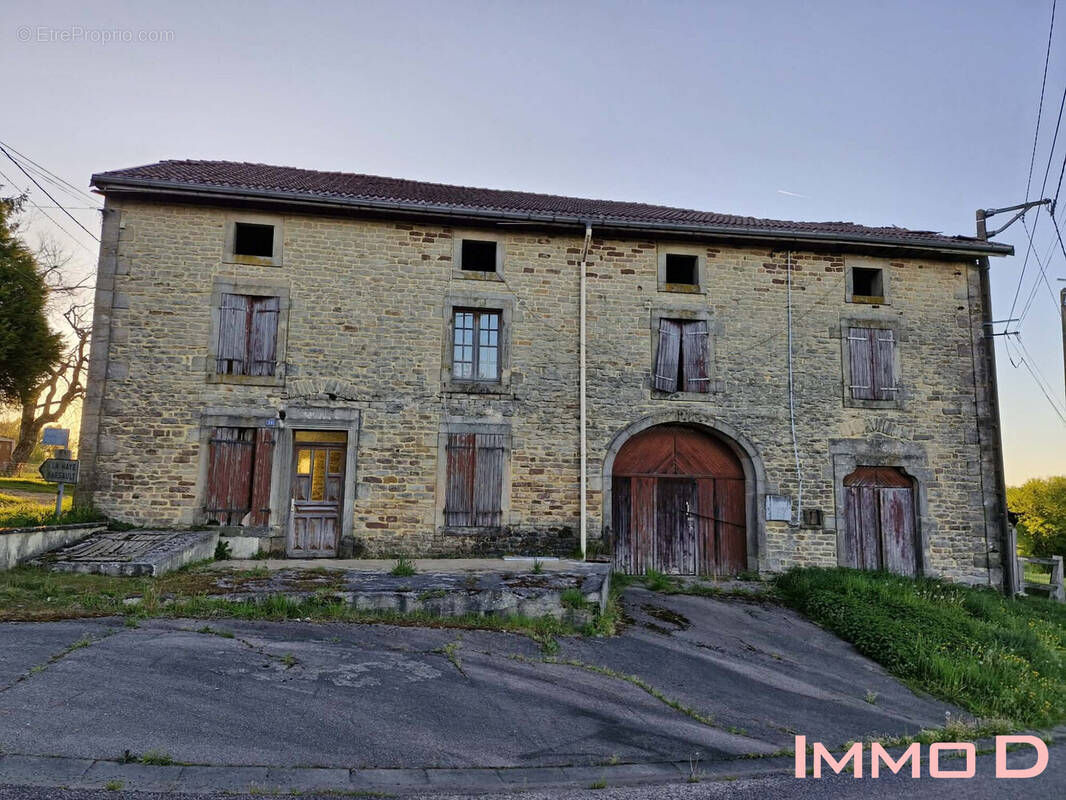 Maison à GRANDRUPT-DE-BAINS