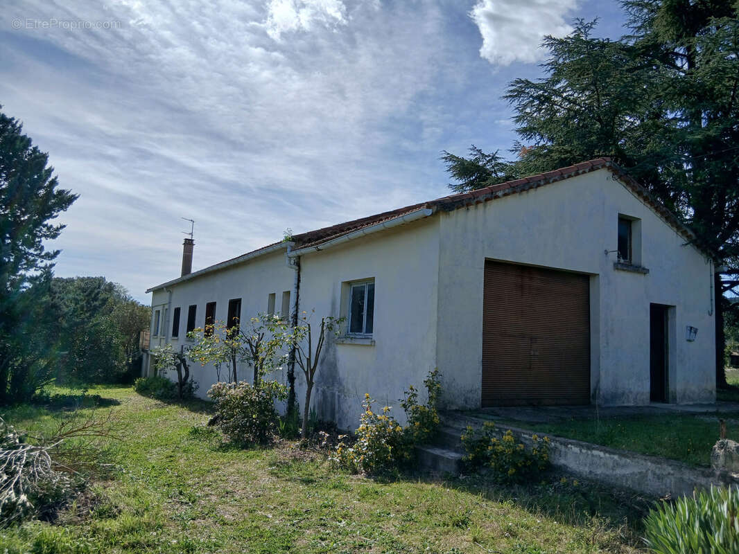 Maison à SAINT-CHRISTOL-LES-ALES