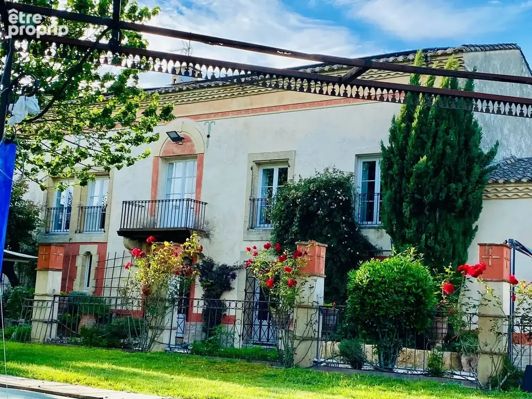 Maison 9 pièces 380 m² à vendre à Le Cailar (30740) - photo 2