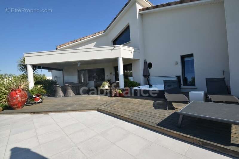 Villa d'architecte 3 chambres - piscine - jacuzzi - dépendances - proche de MARMANDE (47) - photo 26