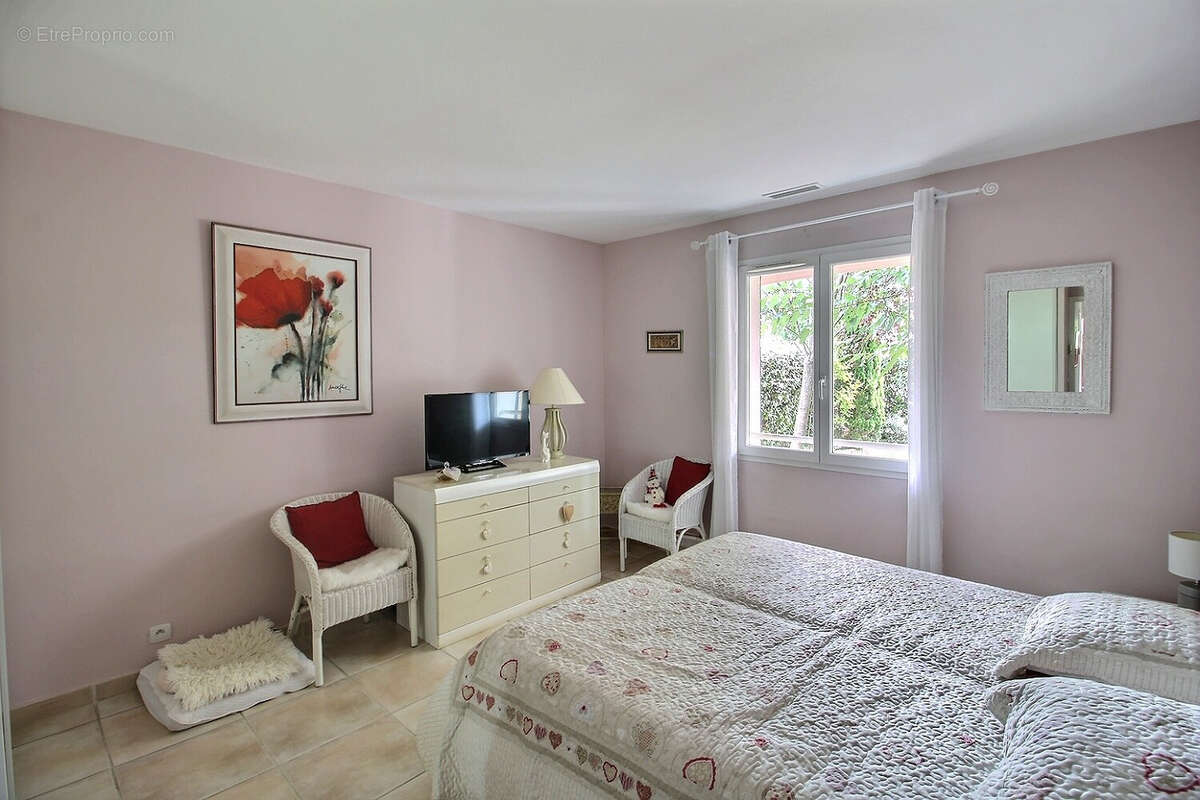 Maison à SAINT-MARTIN-DE-LONDRES