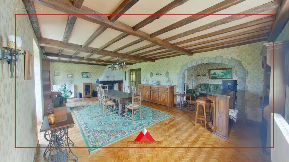 Maison en pierres apparentes avec 3512m² de terrain - photo 5