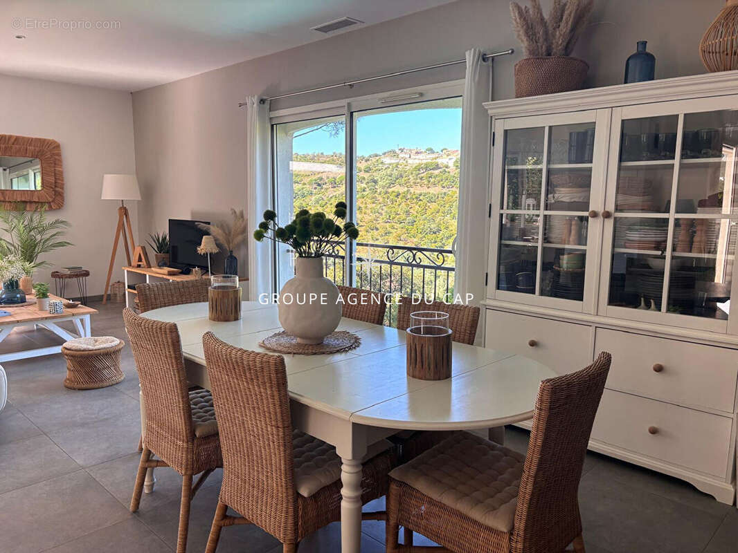 Maison à LES ISSAMBRES