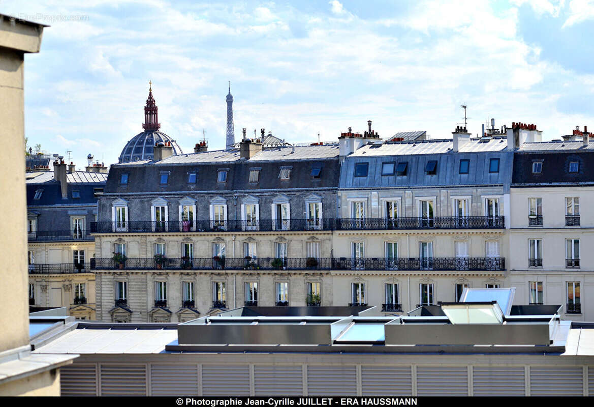 Appartement à PARIS-8E