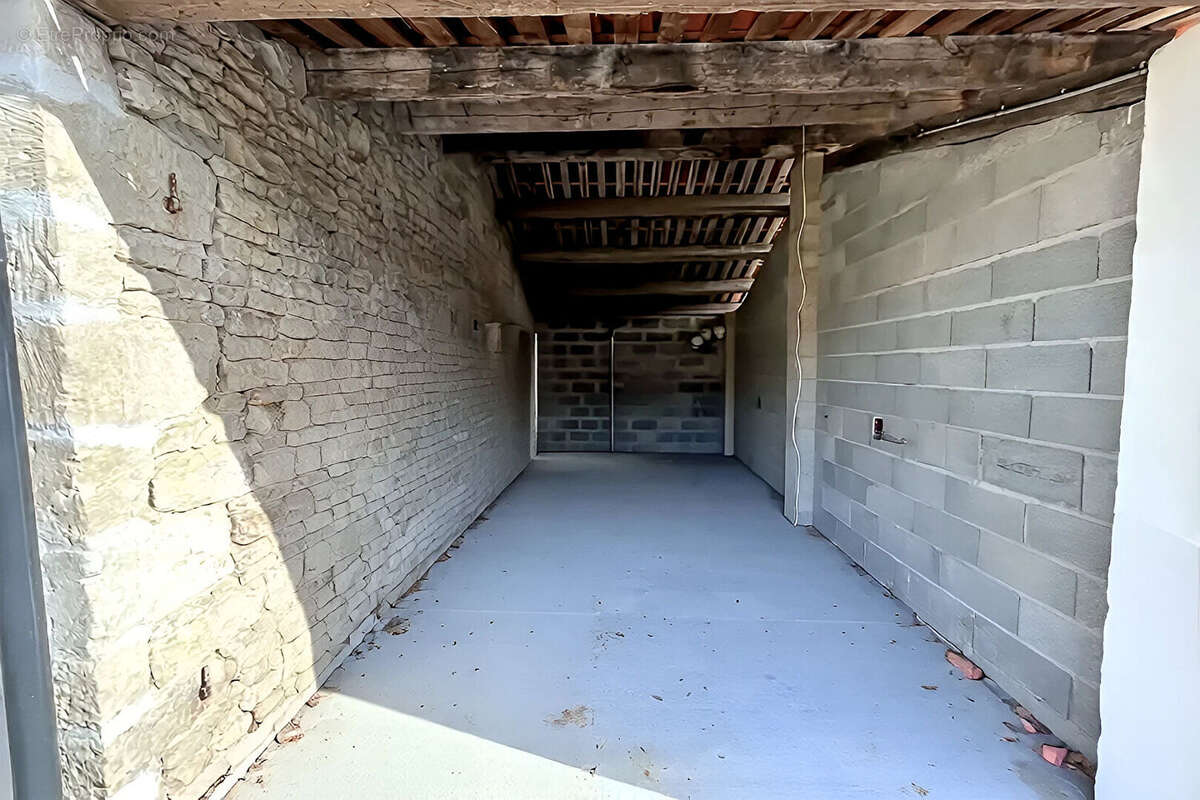 Maison à SAINTE-SOULLE