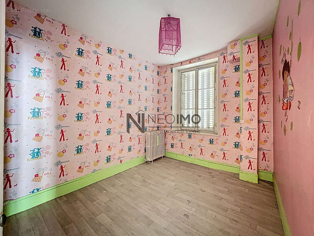 Appartement à NEUFCHATEAU