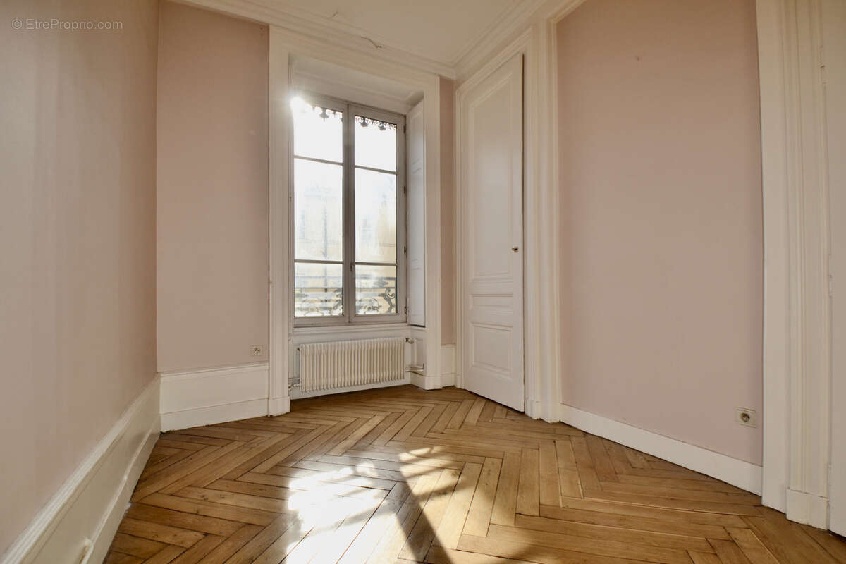 Appartement à LYON-1E