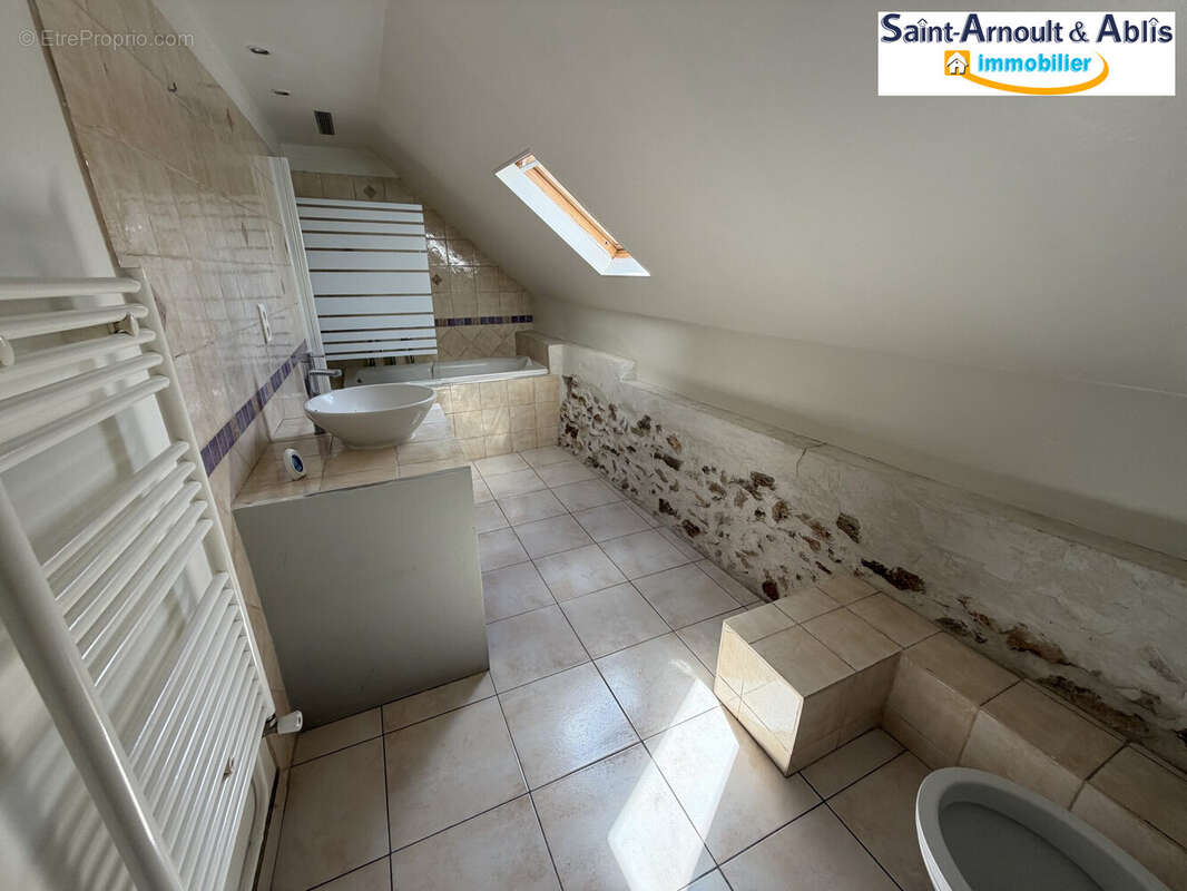 Maison 76 m² à Saint-Arnoult-En-Yvelines  - photo 6