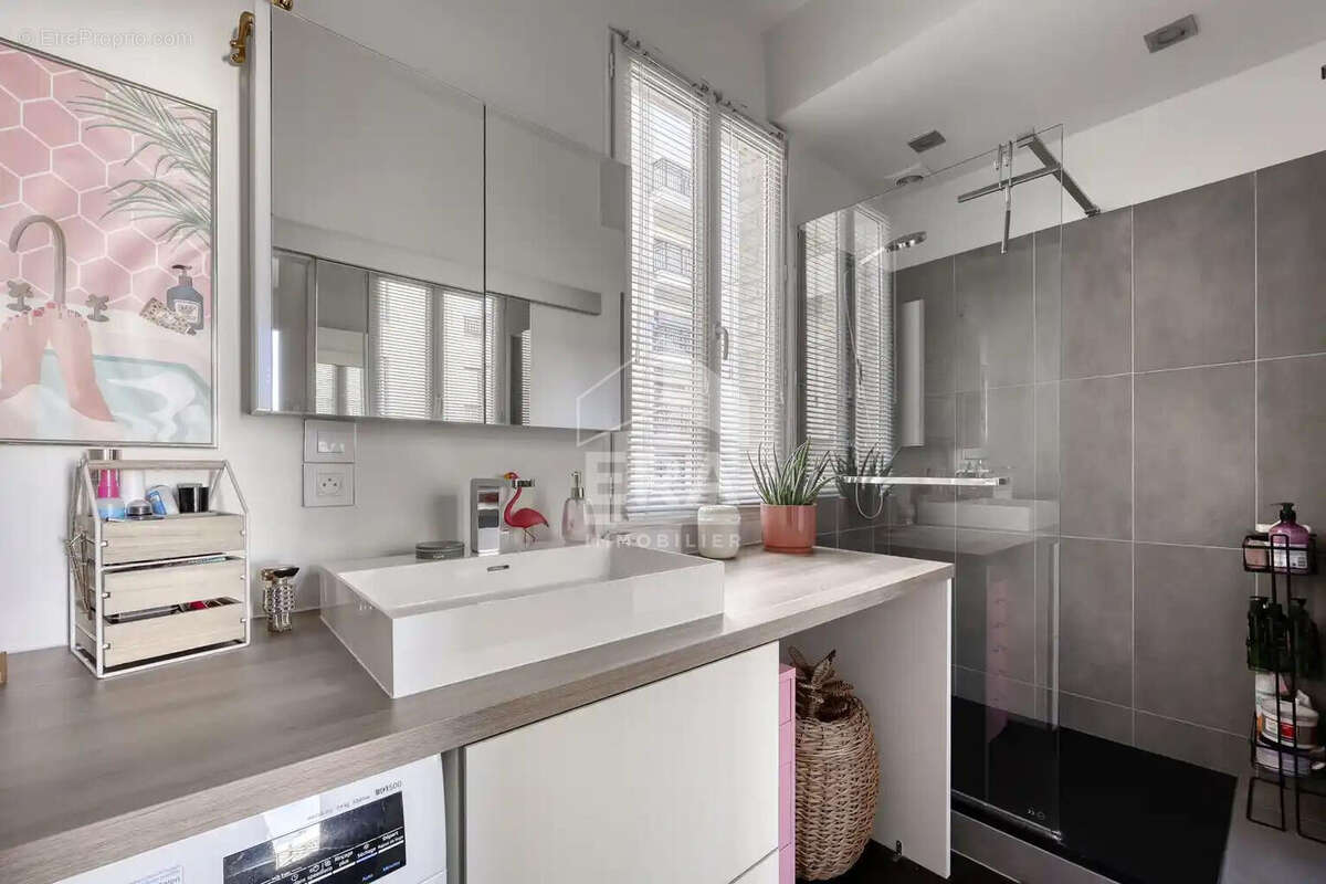 Appartement à SURESNES