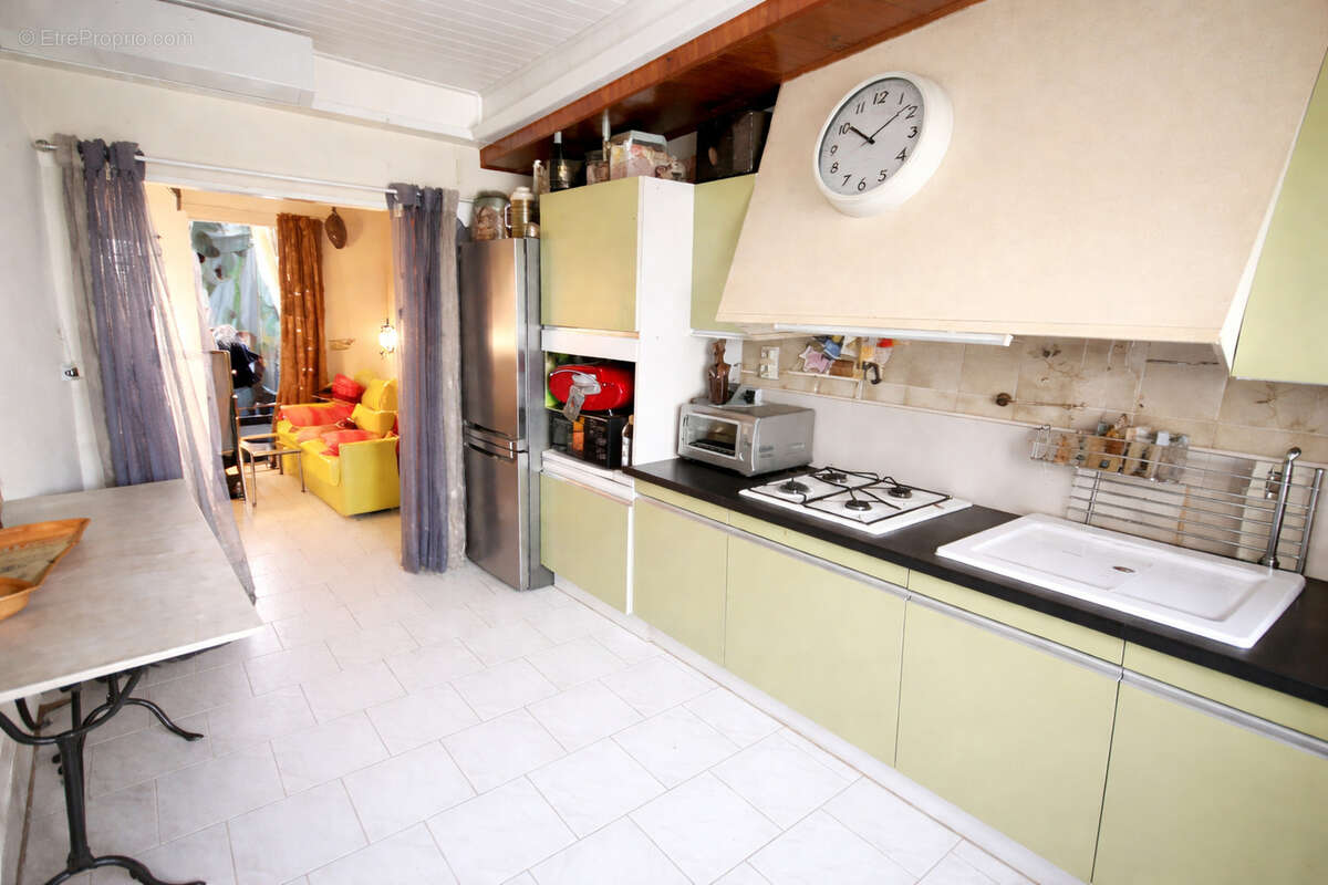 Appartement à MARSEILLE-7E