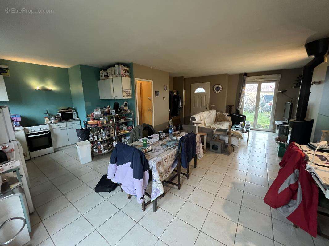 Maison à CHAMPSAC