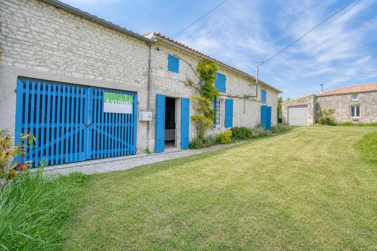 Maison à MESCHERS-SUR-GIRONDE