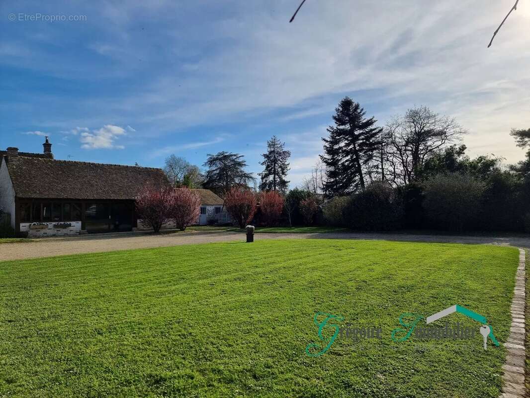 Maison à MONTIGNY-SUR-LOING