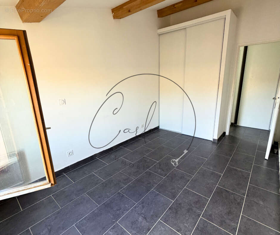 Appartement à LAVERUNE