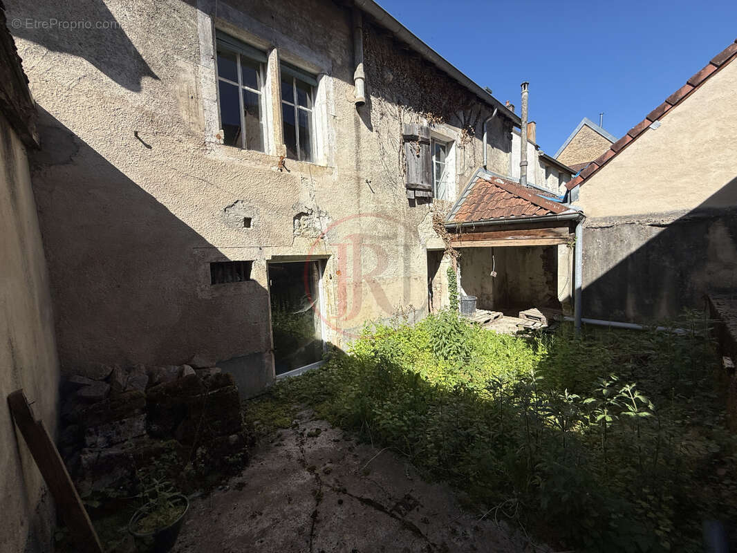 Maison à ORNANS