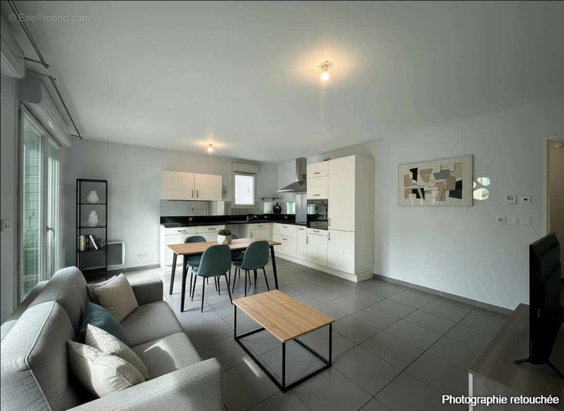 Appartement à MERY