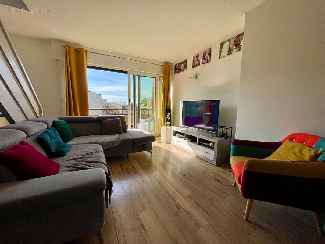 Appartement à BRIE-COMTE-ROBERT