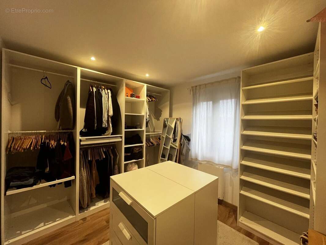 Maison à BOUVESSE-QUIRIEU