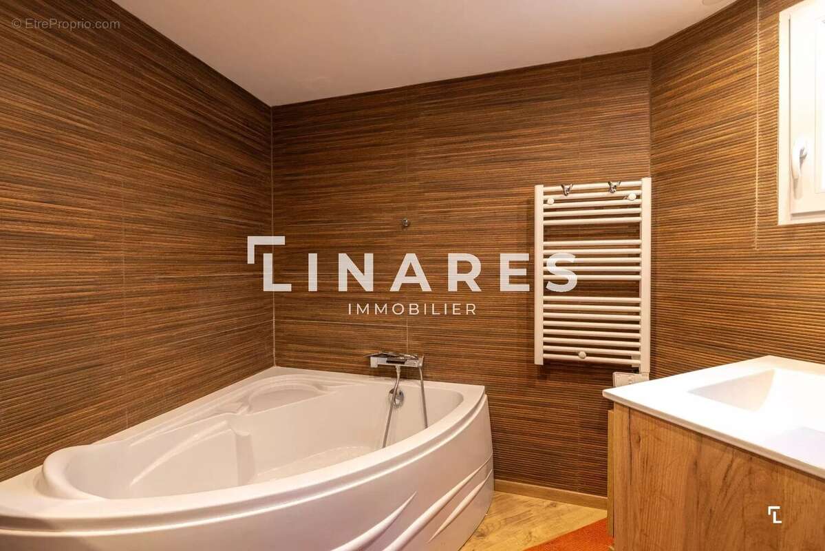 Maison à ROQUEVAIRE