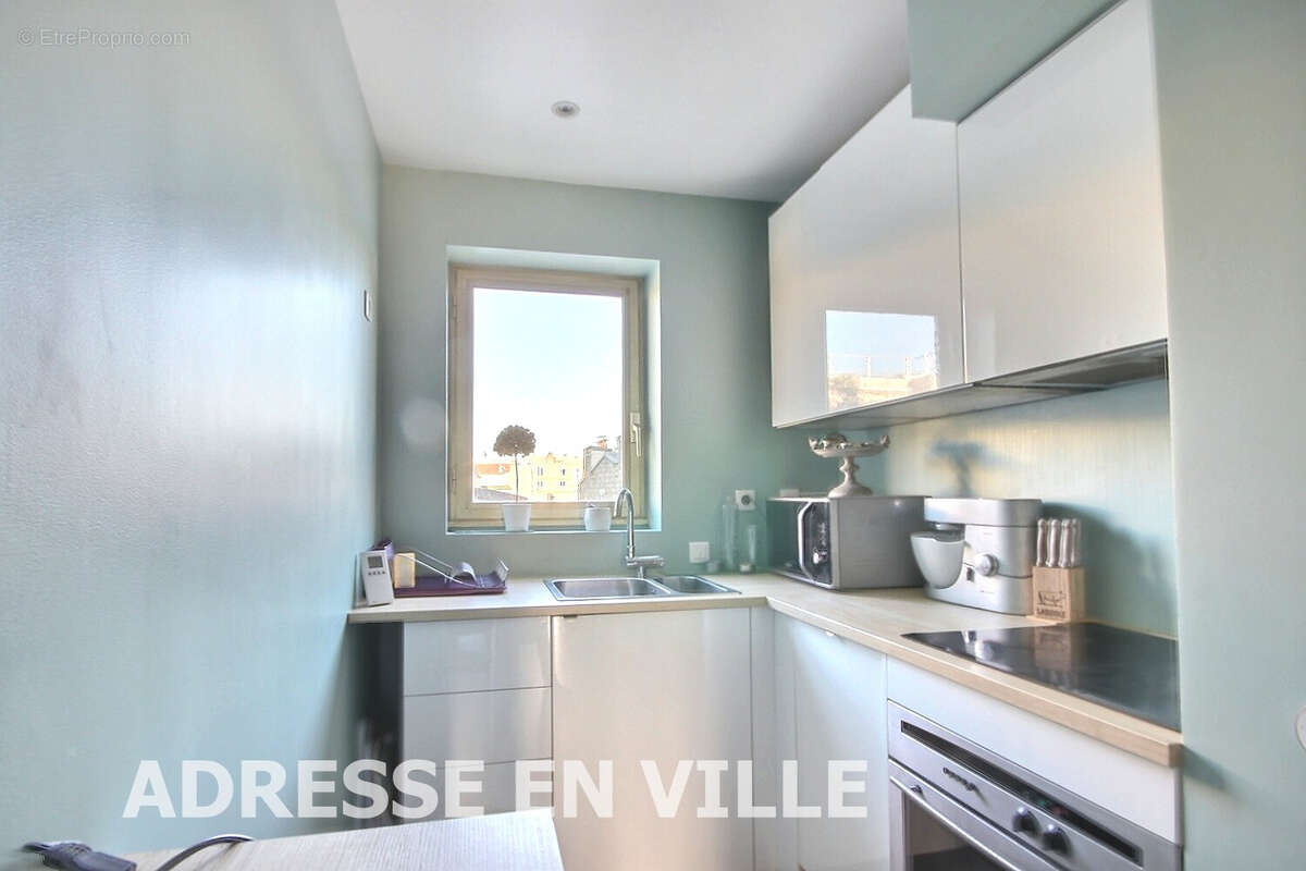 Appartement à LEVALLOIS-PERRET