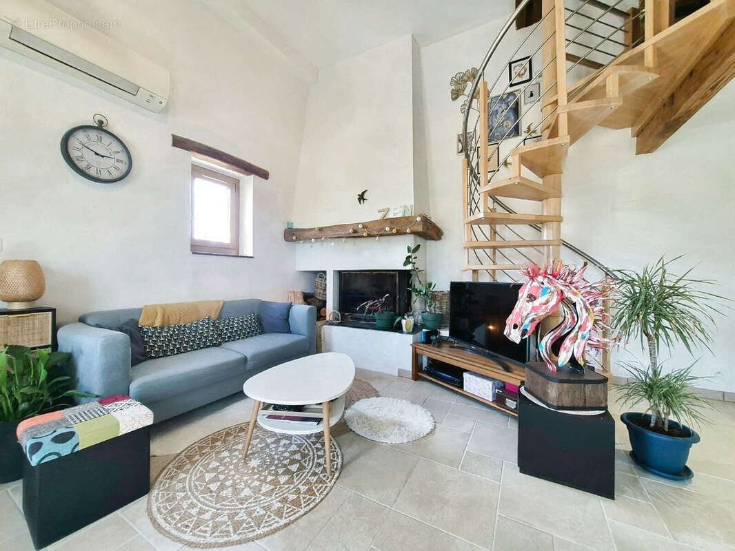 Maison à GOUDARGUES