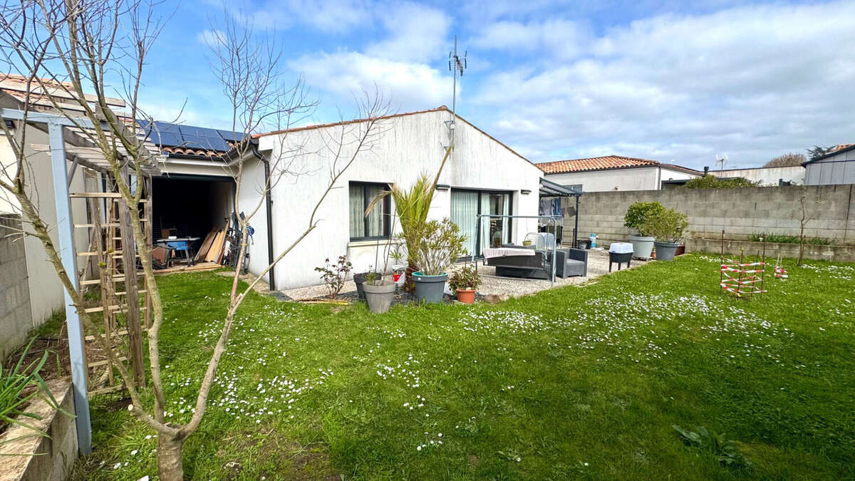 Maison à TONNAY-CHARENTE