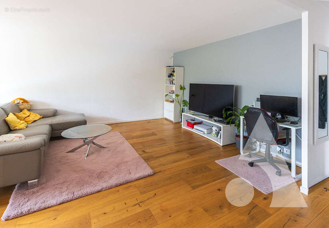 Appartement à CORBEIL-ESSONNES